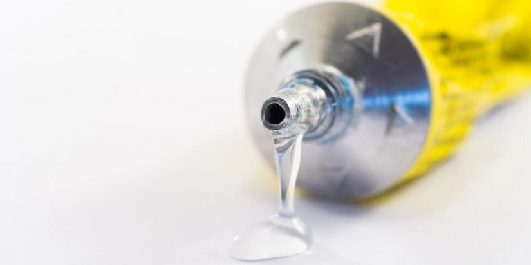 Is Super Glue Conductive? - Glue Things