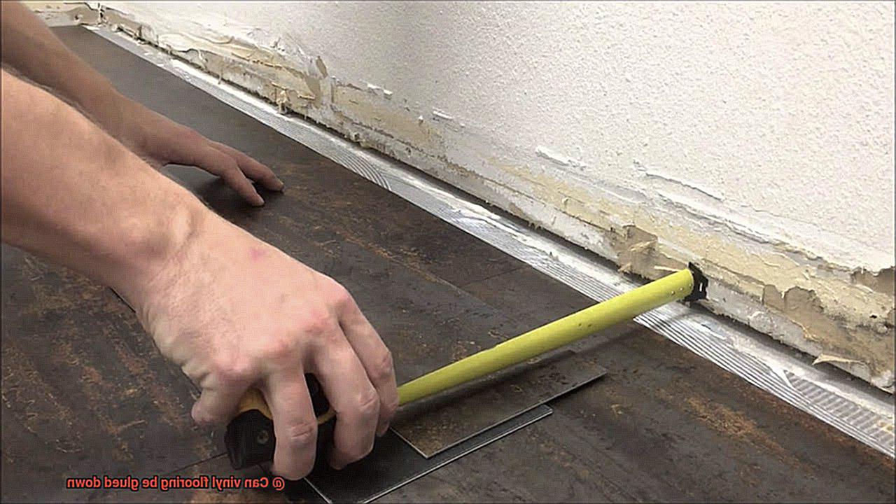 Can vinyl flooring be glued down-3