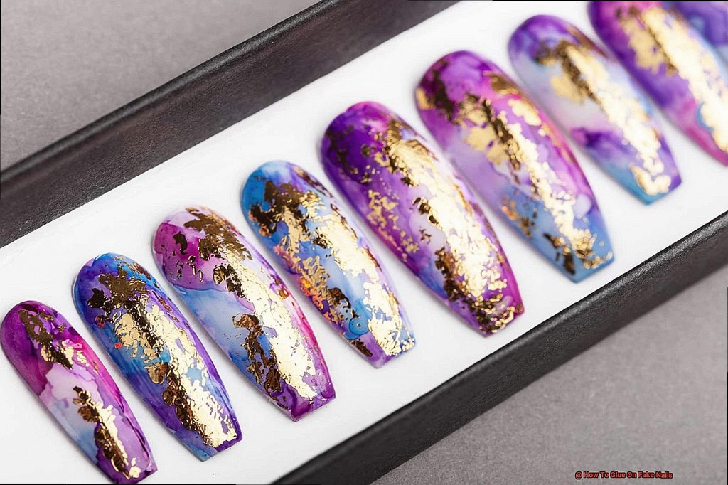 How To Glue On Fake Nails? Glue Things