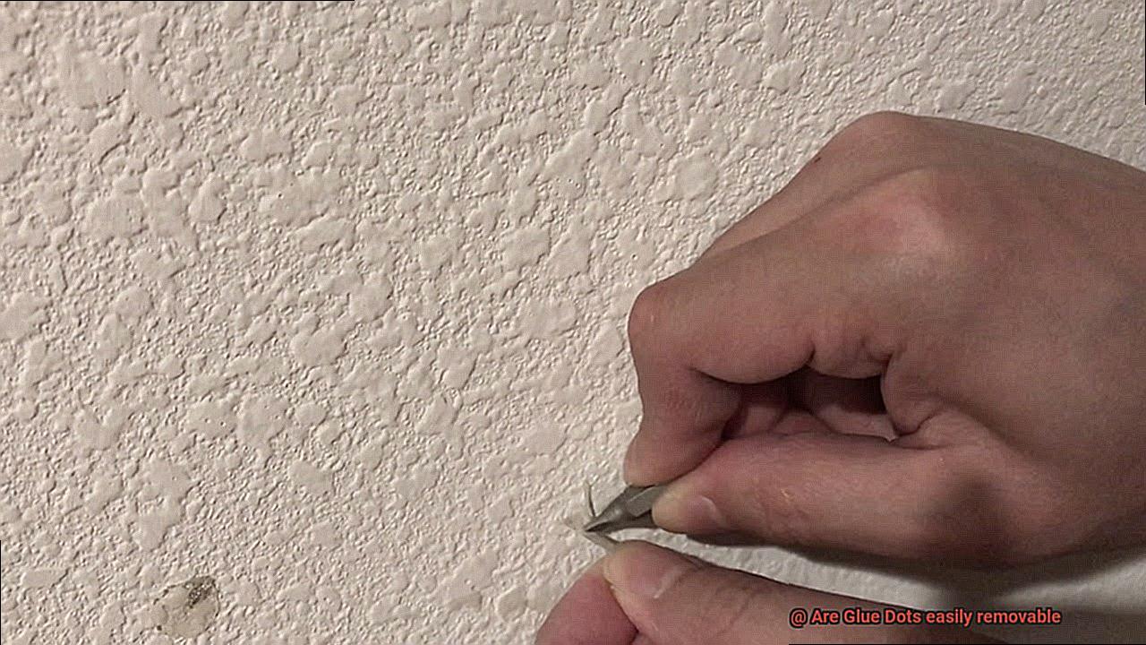 Are Glue Dots easily removable-2