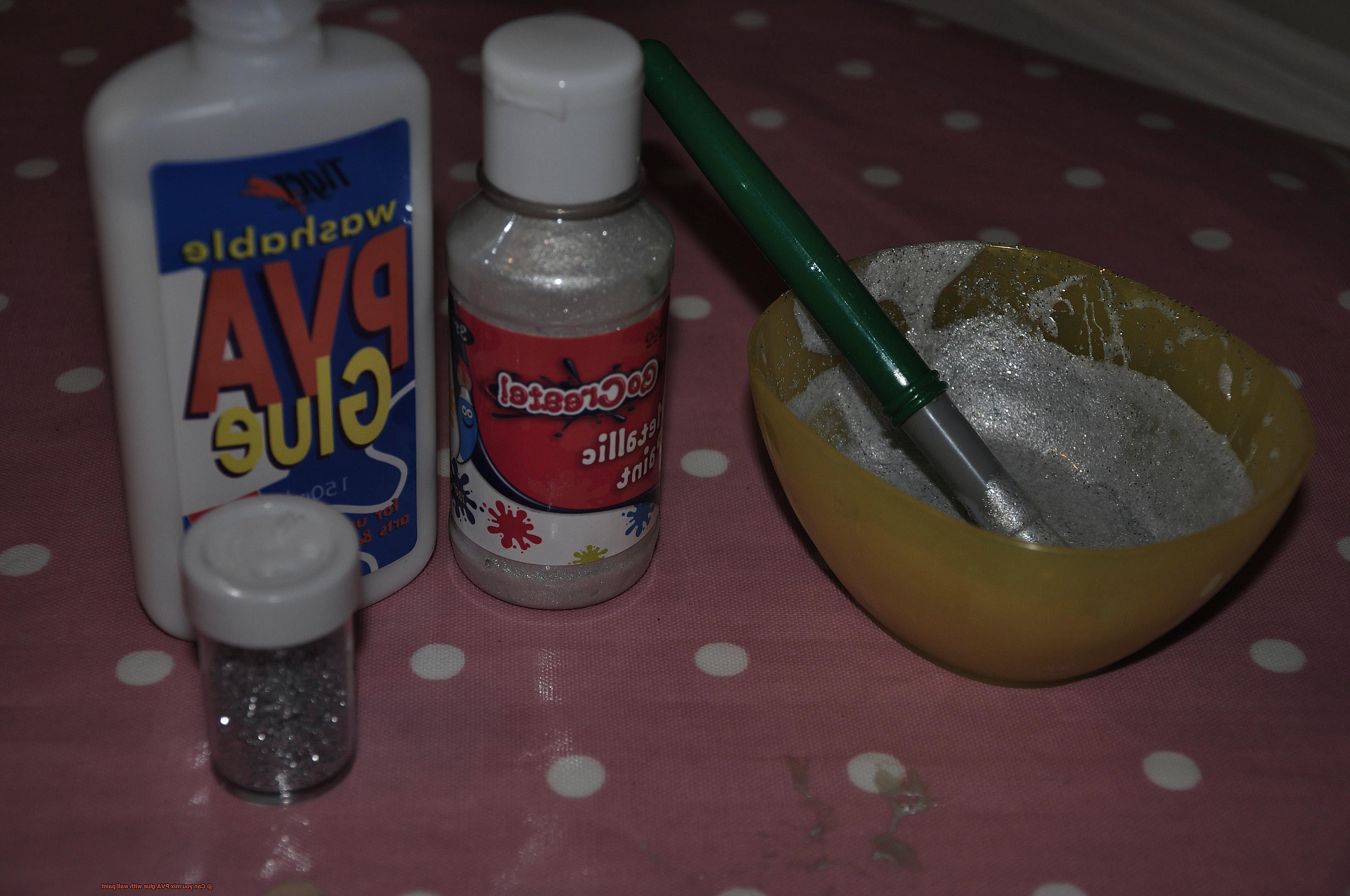 Can you mix PVA glue with wall paint-6