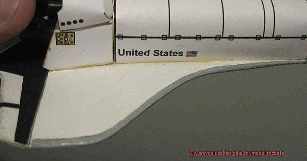 Can you use hot glue for model rockets? Glue Things