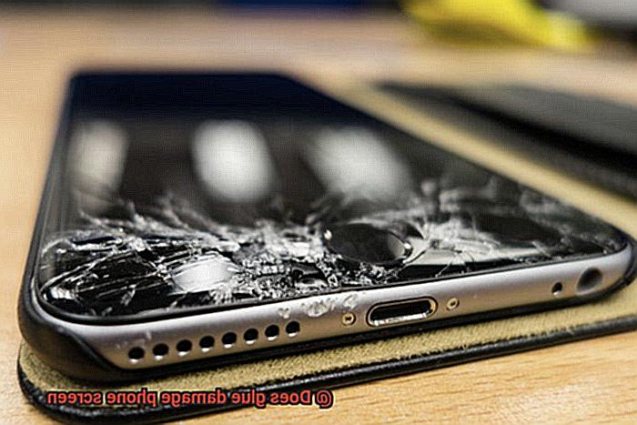 Does glue damage phone screen-4