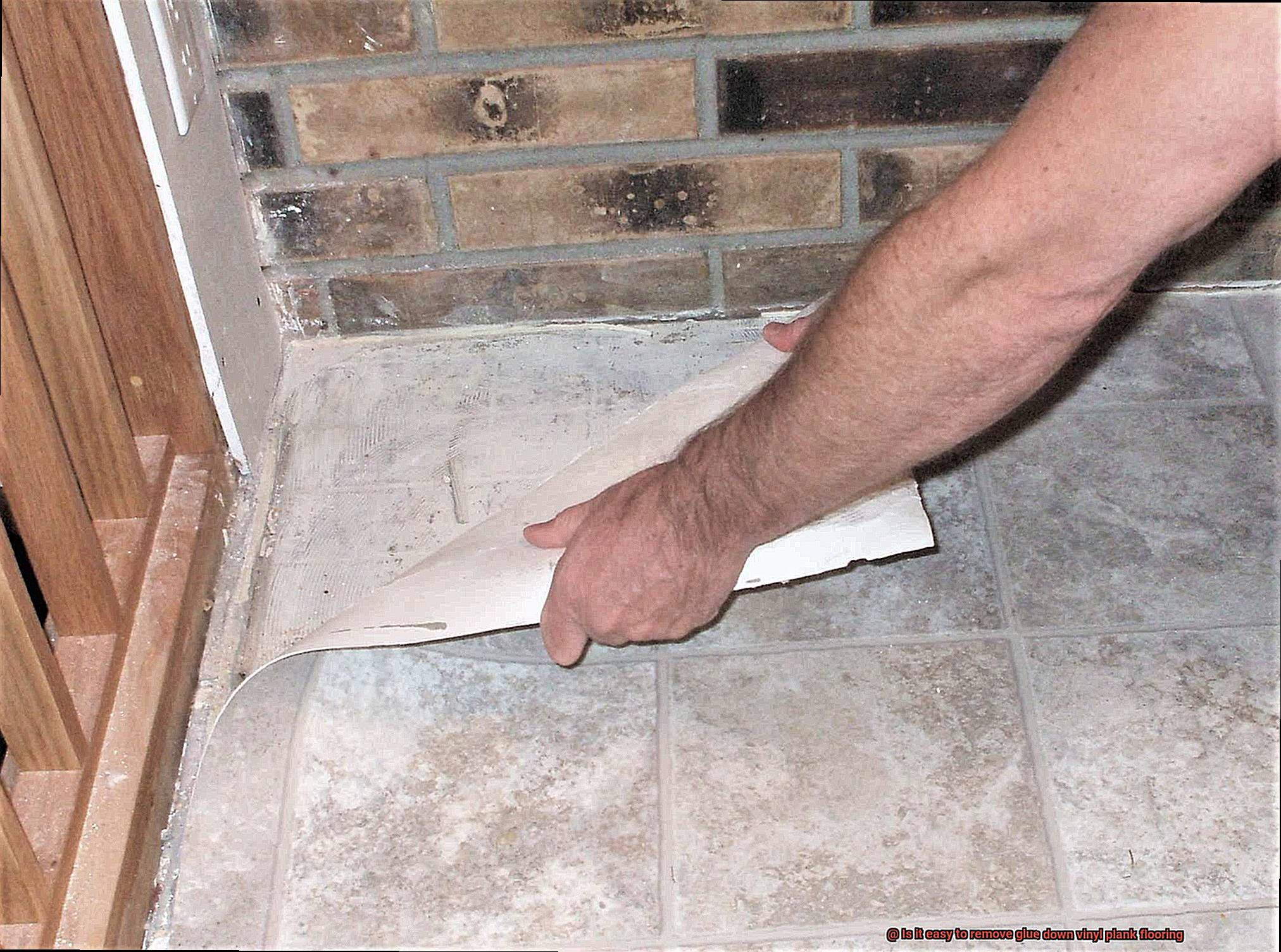 Is it easy to remove glue down vinyl plank flooring-4