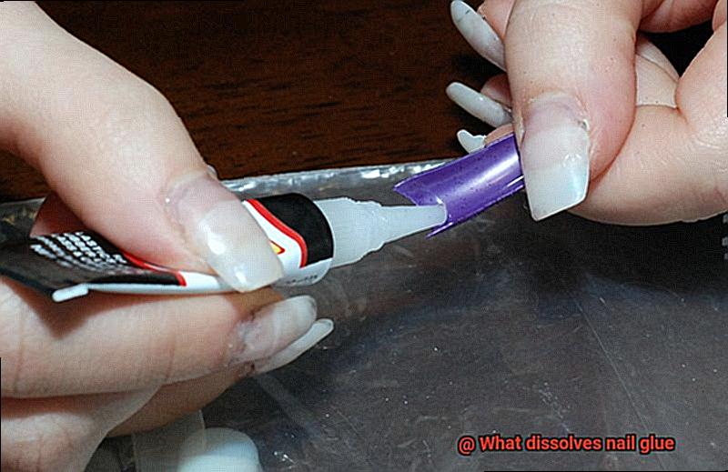 What dissolves nail glue-3