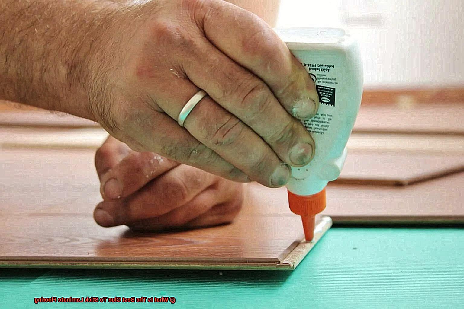 What Is The Best Glue To Stick Laminate Flooring-3